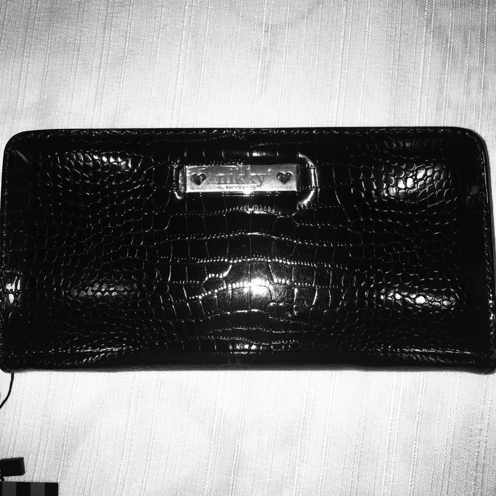 Black wallet